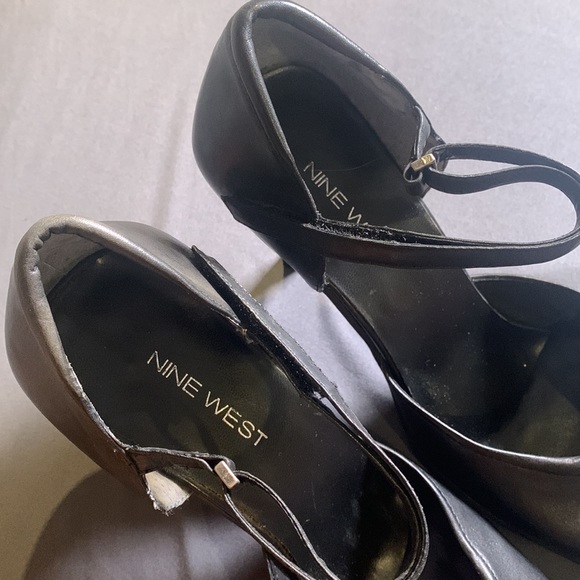 Nine West size 9 black heels. 3.75 inch heel height. - Picture 5 of 5
